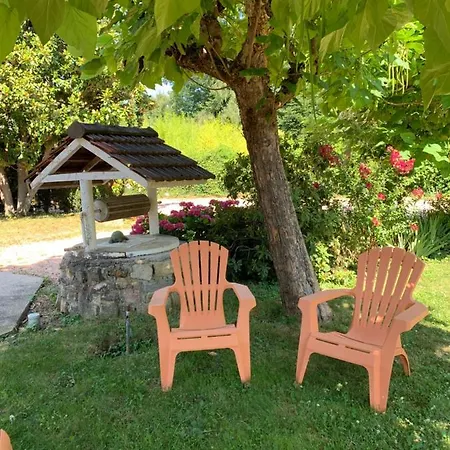 Tatil Evi Iron Man Offer A Located Right On The River *